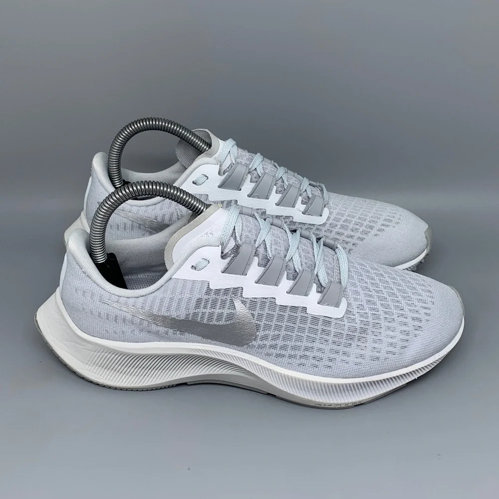 Nike Air Zoom Pegasus 37 White Silver Running Shoes BQ9647-009 Women’s Sz 8